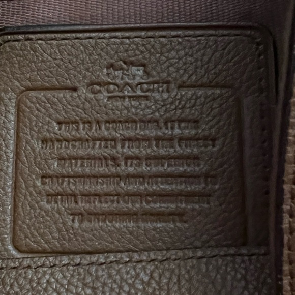 Coach - Picture 6 of 7